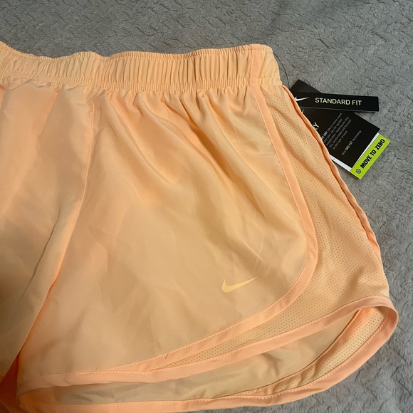 Bright running shorts ✔️ - Picture 4 of 5